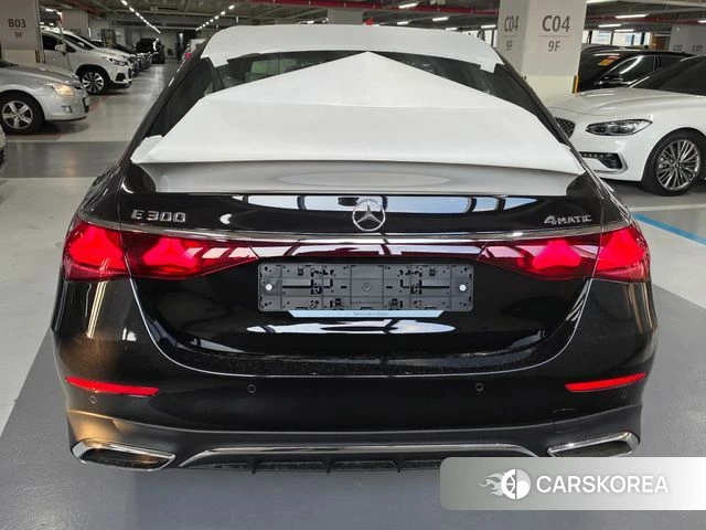 Mercedes-Benz E-Class W214 2026 Черный из Кореи, фото 3