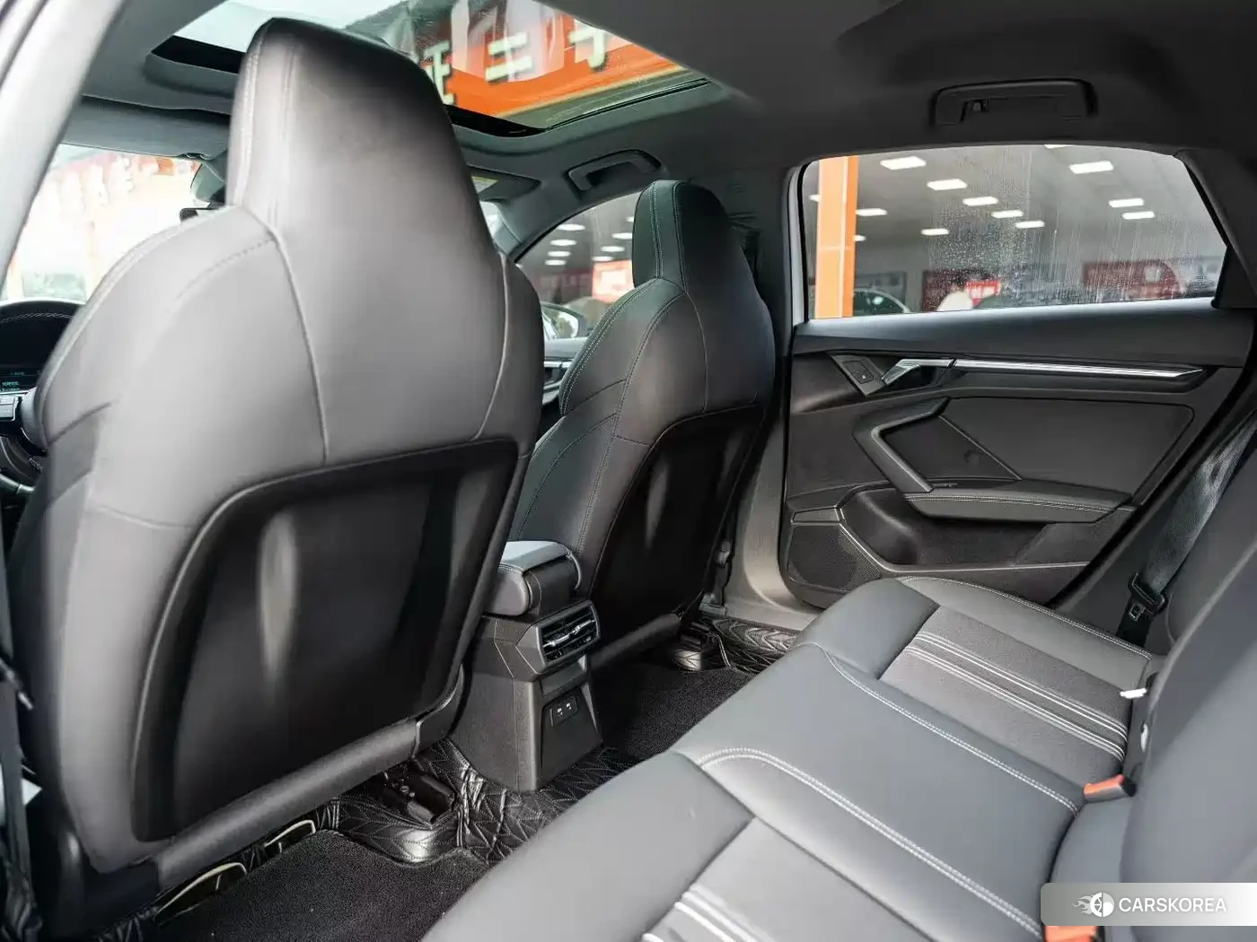 Audi A3 2023 Белый из Китая, фото 3