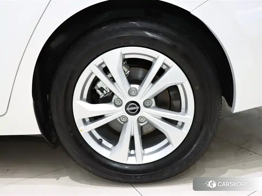 Nissan Sylphy id 4539230 из Китая 13