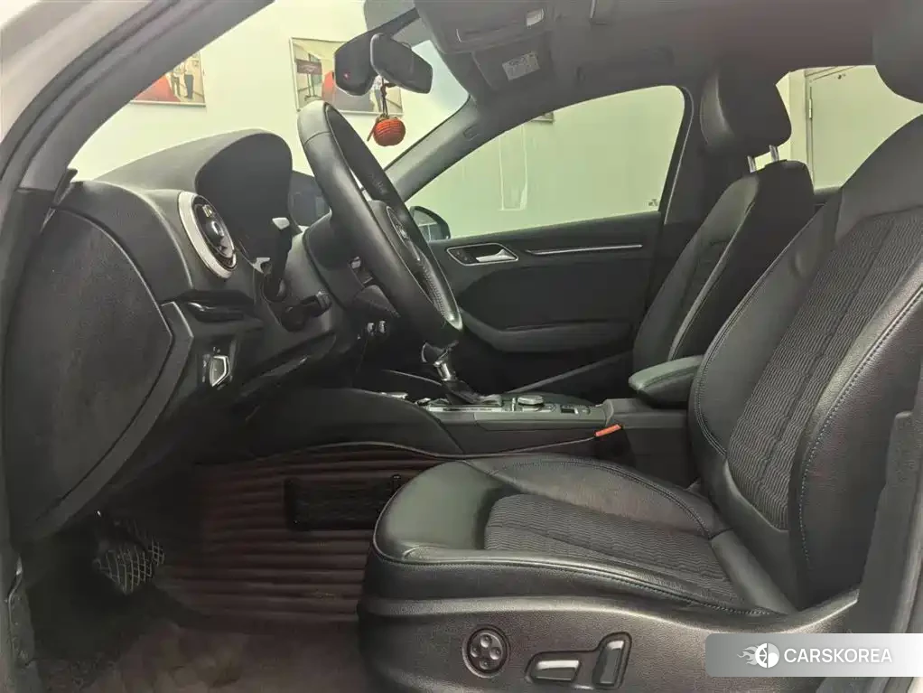 Audi A3 id 4607143 из Китая 8