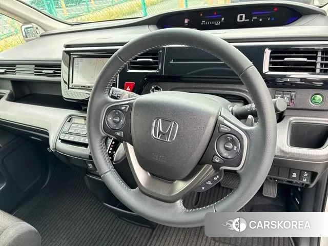 Honda Stepwgn 2022 из Японии, фото 3