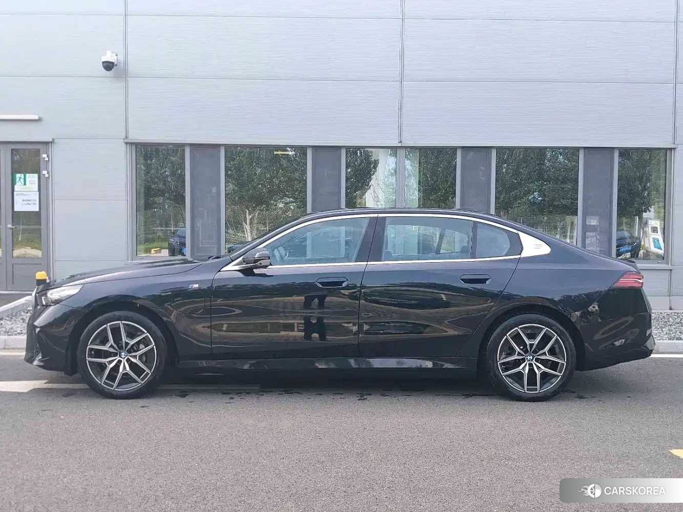 BMW i5 2025 Черный из Китая, фото 4