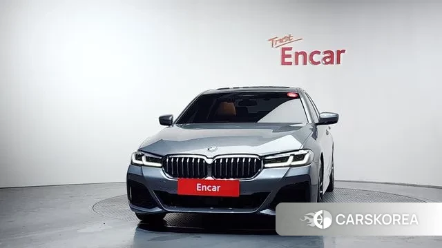 BMW 5 Series (G30) id 3751903 из Кореи 13