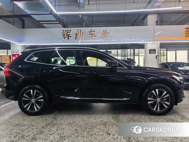 Volvo XC60 2025 Черный из Китая, фото 5