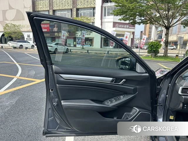 Honda Accord id 4367537 из Китая 14