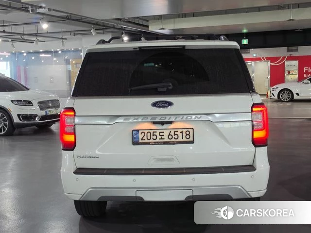 Ford Expeditation id 3935757 из Кореи 13