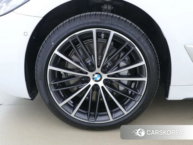 BMW 5 series id 4271339 из Китая 8