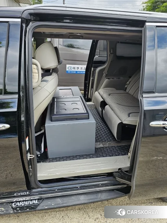 Kia The New Carnival 2019 Черный из Кореи, фото 3