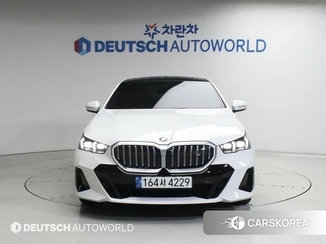 BMW 5 Series (G60) id 4590978 из Кореи 13