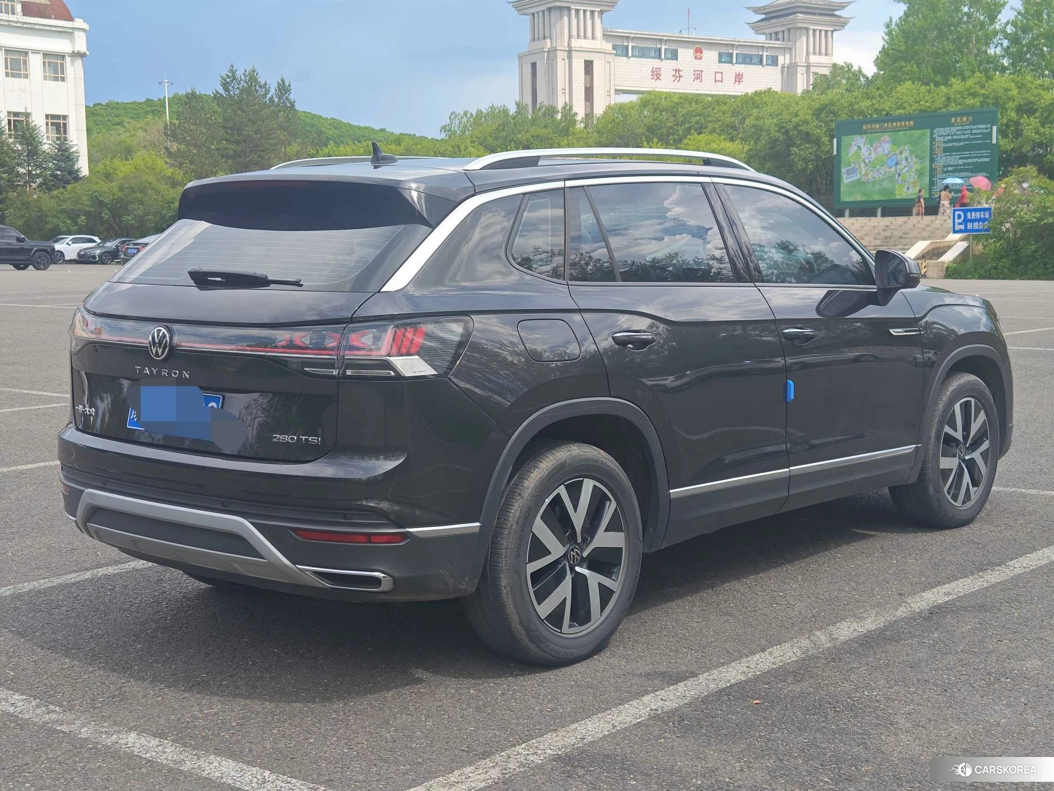 Volkswagen Tanyue 2022 Темно-серый из Китая, фото 6