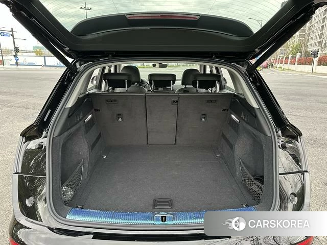 Audi Q5L id 4260606 из Китая 17