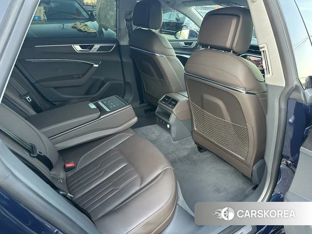 Audi A7L id 4271820 из Китая 12