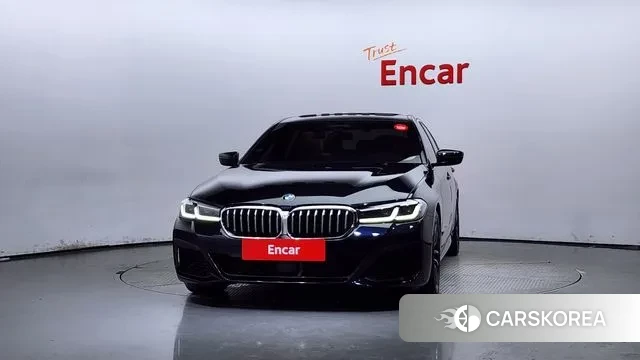 BMW 5 Series (G30) id 3032355 из Кореи 13