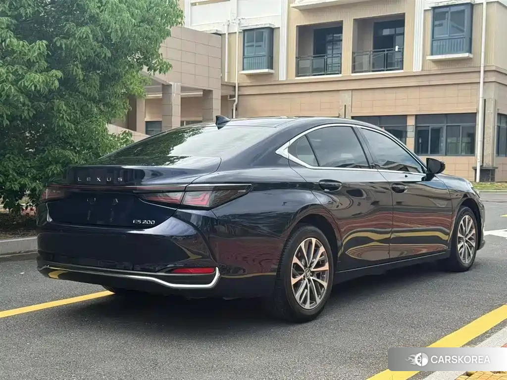 Lexus ES 2025 Черный из Китая, фото 3