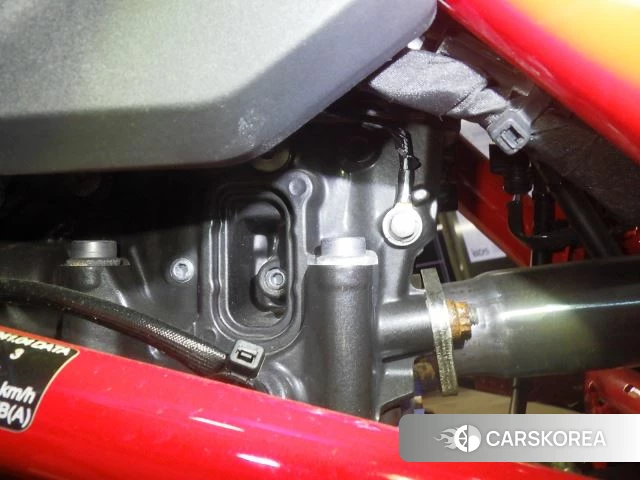 Engine photo