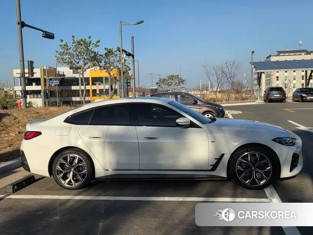 BMW i4 2022 Белый из Кореи, фото 5