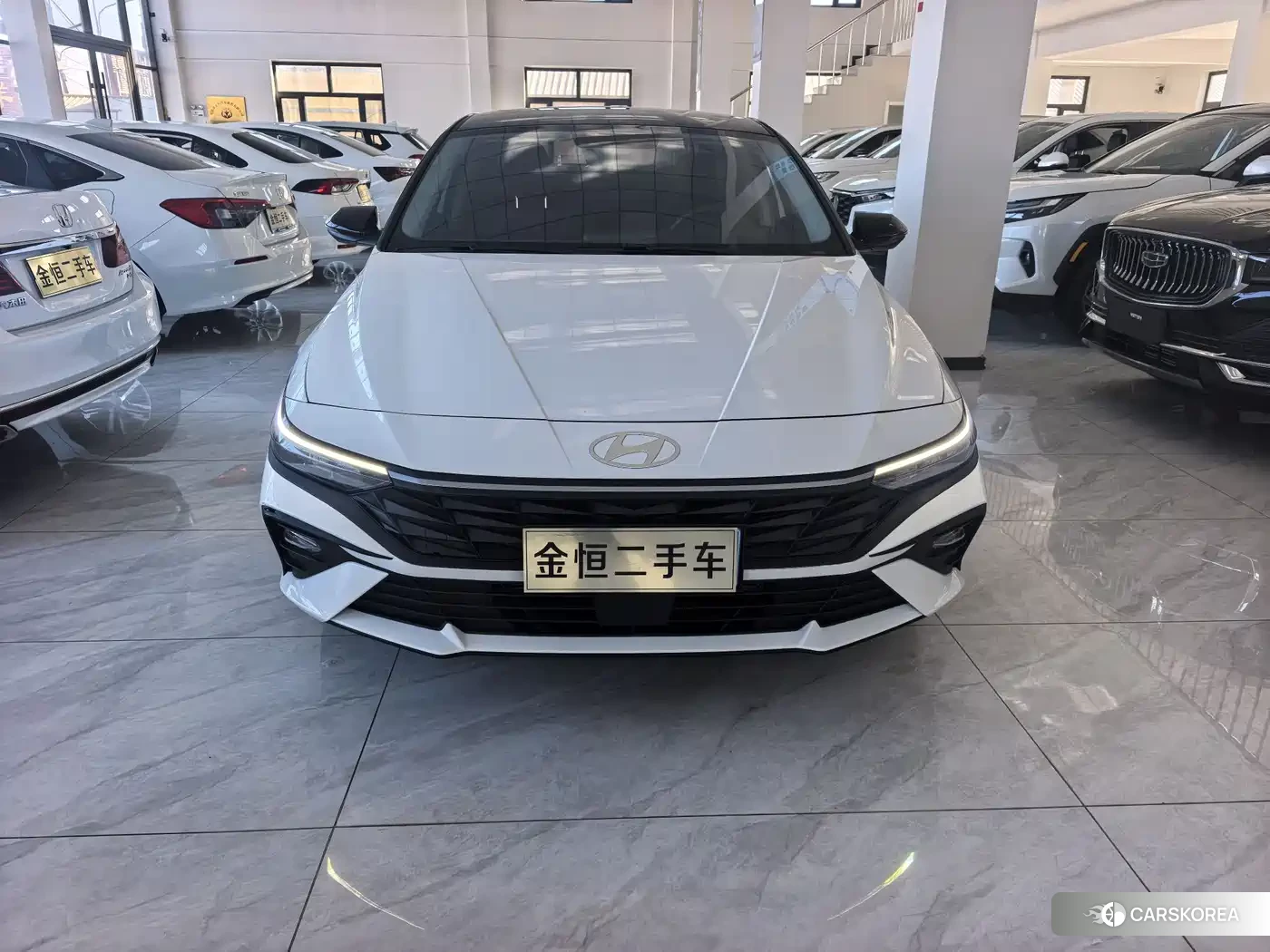 Hyundai Elantra 2025 Белый из Китая, фото 6