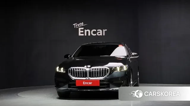 BMW 5 Series (G60) id 3560489 из Кореи 13