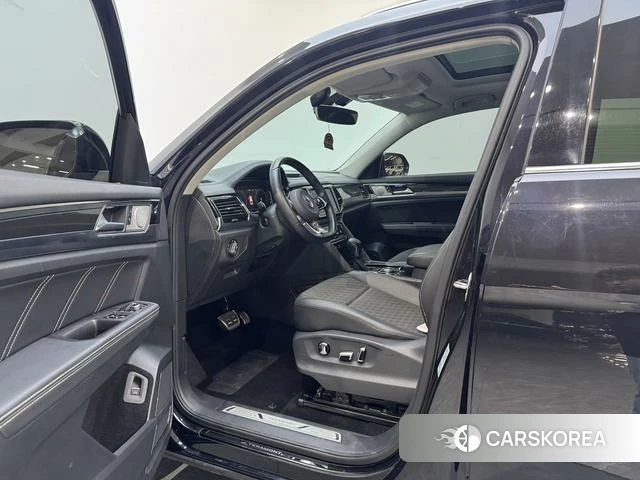 Volkswagen Tourang id 4258634 из Китая 13