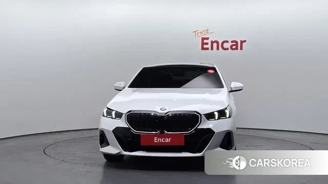 BMW 5 Series (G60) id 3565753 из Кореи 13