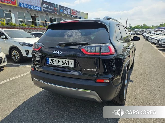 Jeep Cherokee (KL) id 4223473 из Кореи 13