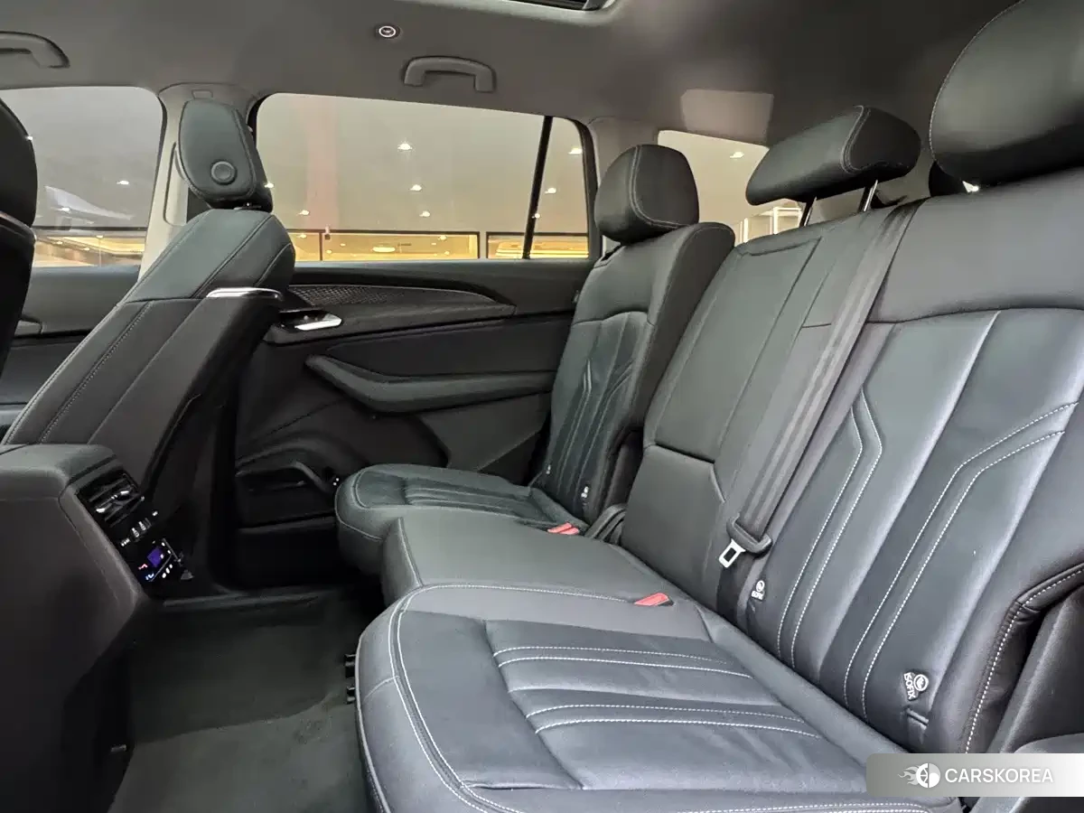 Audi Q6 id 4622610 из Китая 23