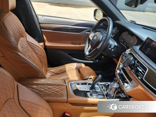 BMW 7 Series (G11) 2021 Черный из Кореи, фото 3