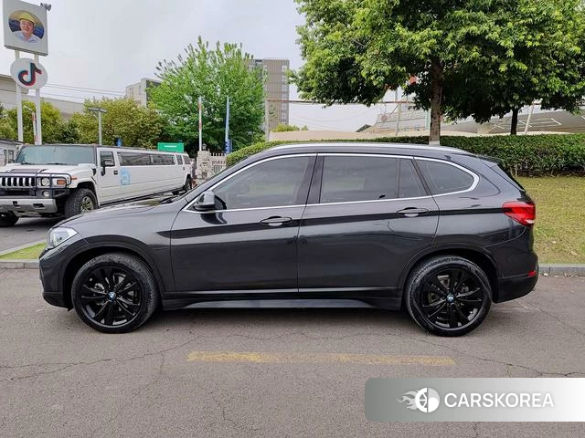 BMW X1 2021 Темно-серый из Китая, фото 3