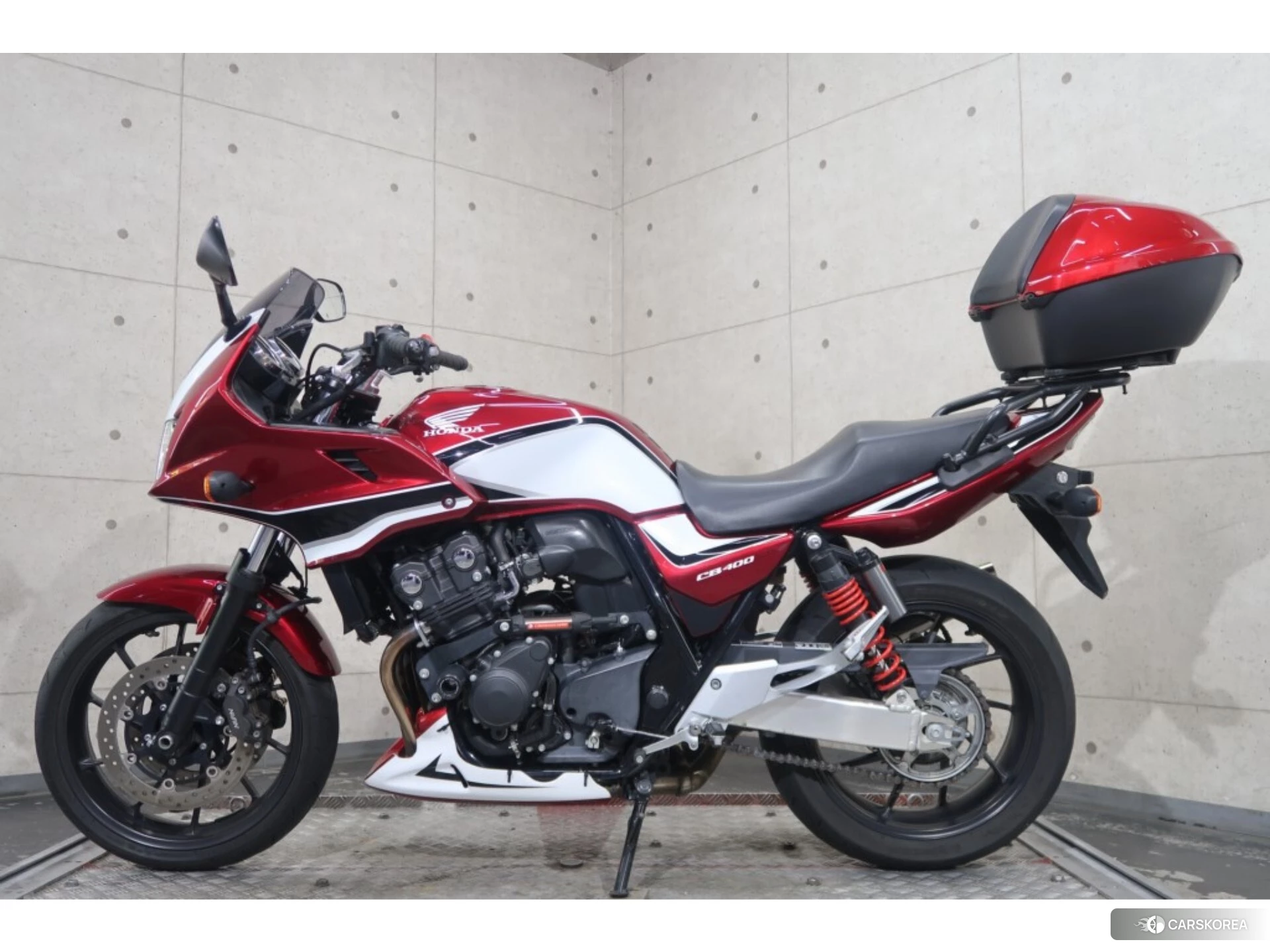 Проданный Honda CB400SF BOLDOR ABS 2021 из Японии, фото 3