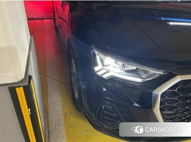 Audi Q3 (F3) 2023 Черный из Кореи, фото 3