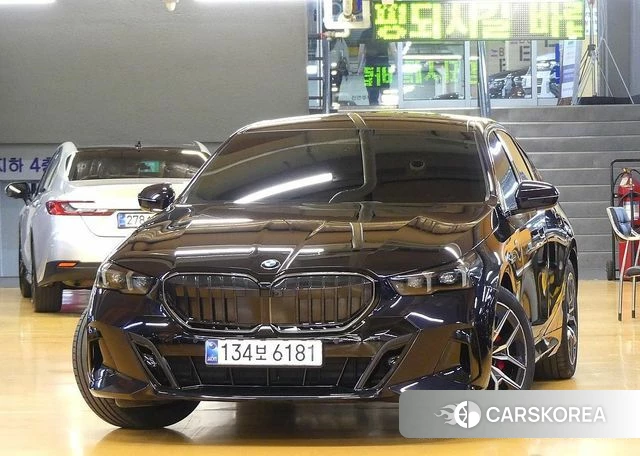 BMW 5 Series (G60) id 4321818 из Кореи 13