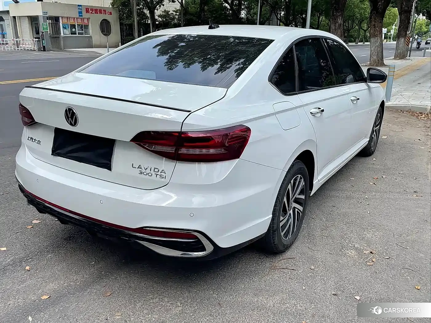 Volkswagen Lavida 2024 Белый из Китая, фото 3