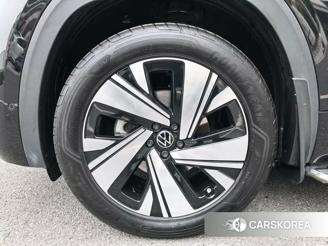 Volkswagen Tourang id 4273144 из Китая 10