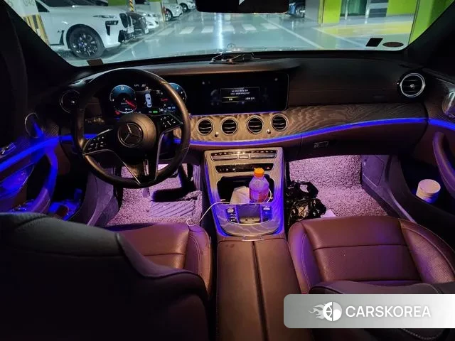 Mercedes-Benz E-Class W213 2023 Белый из Кореи, фото 3