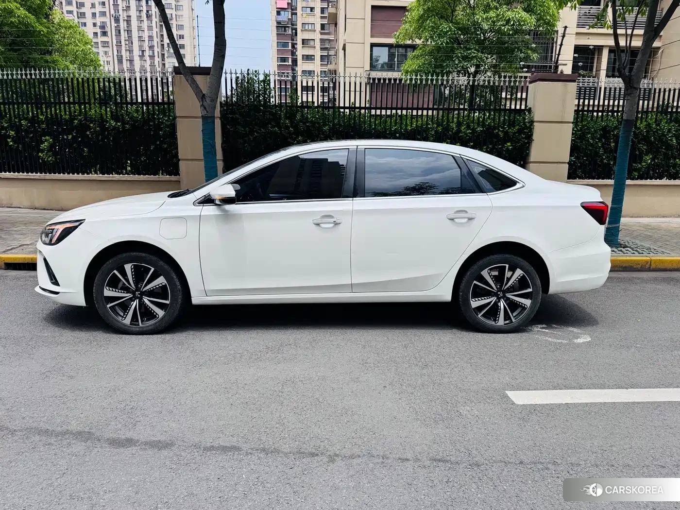 Roewe Feifan ER6 id 4546101 из Китая 10