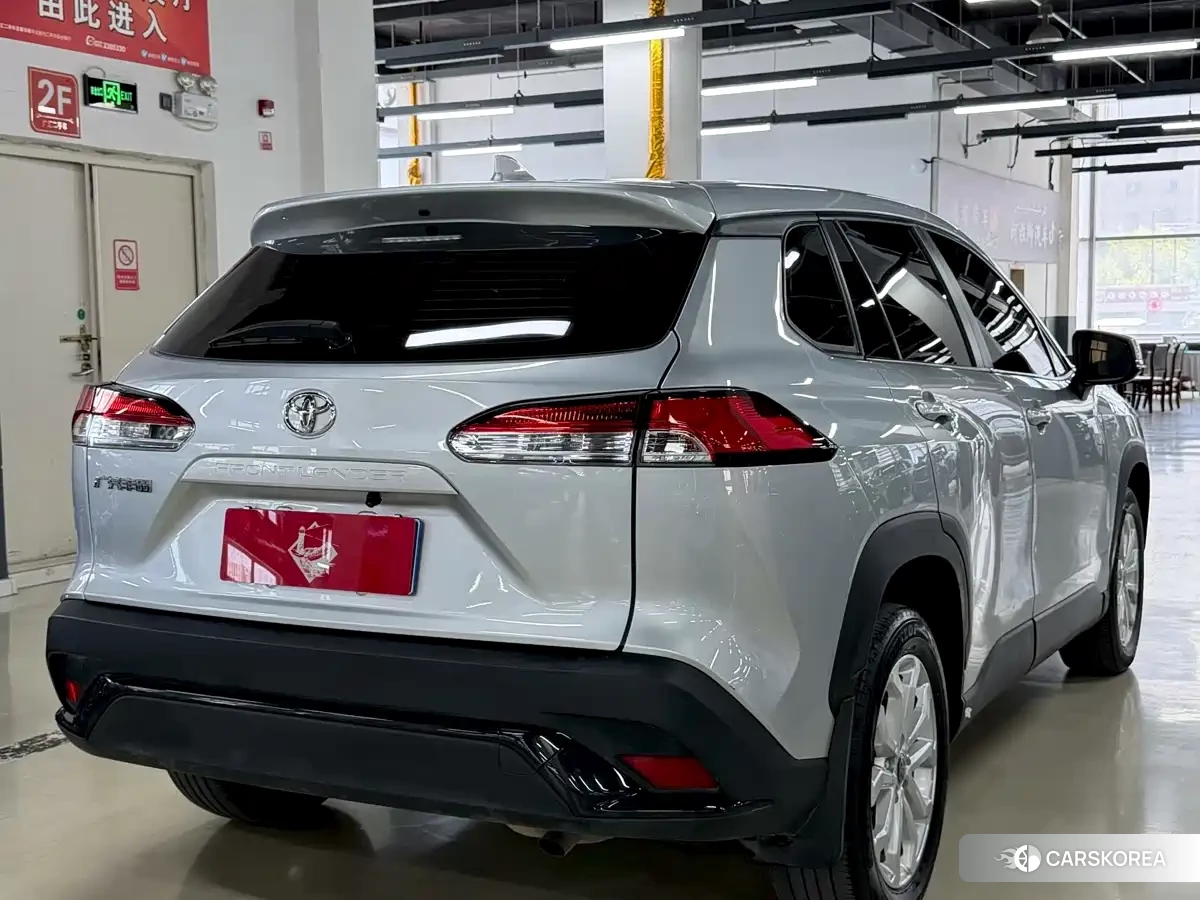 Toyota Frontlander 2024 Silver/gray из Китая, фото 3
