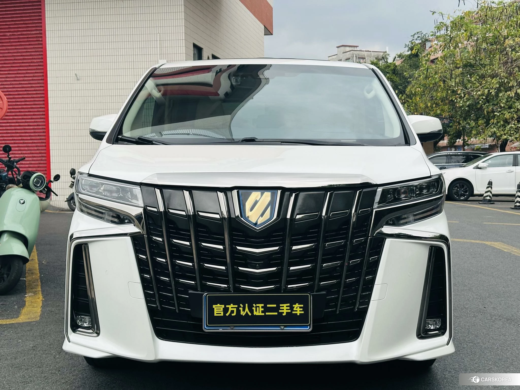 Toyota Elfa id 4455716 из Китая 22