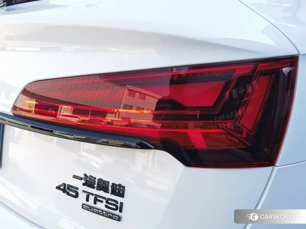 Audi Q5L id 4629461 из Китая 23