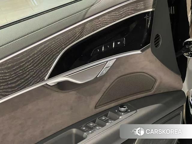 Audi A8 id 4261836 из Китая 19