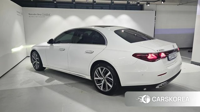 Mercedes-Benz E-Class W214 id 4511178 из Кореи 13
