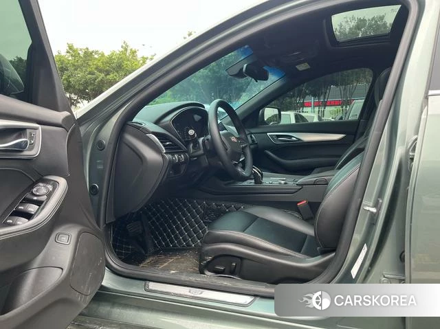 Cadillac CT5 id 4220554 из Китая 16