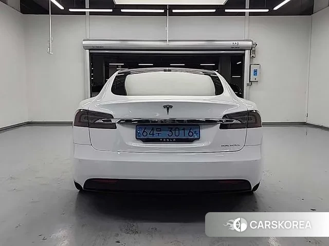 Tesla Model S id 3499388 из Кореи 12