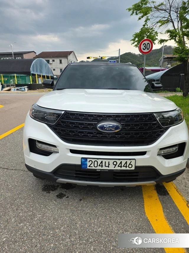 Ford Explorer 6th Generation 2022 Белый из Кореи, фото 5