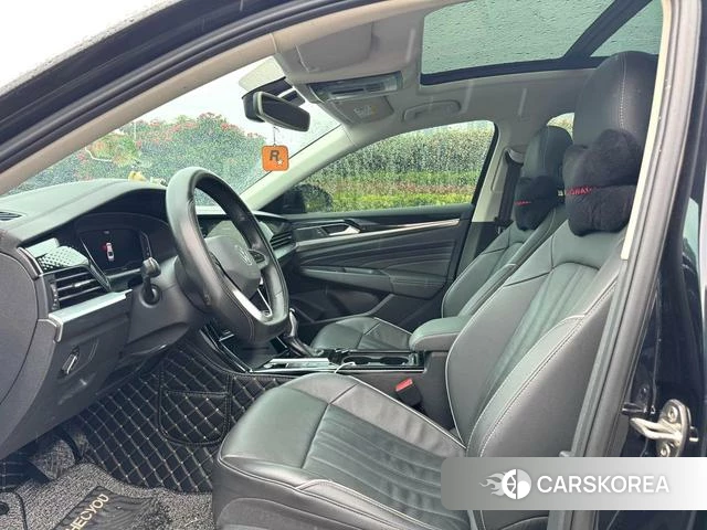 Volkswagen Passat 2022 Черный из Китая, фото 3