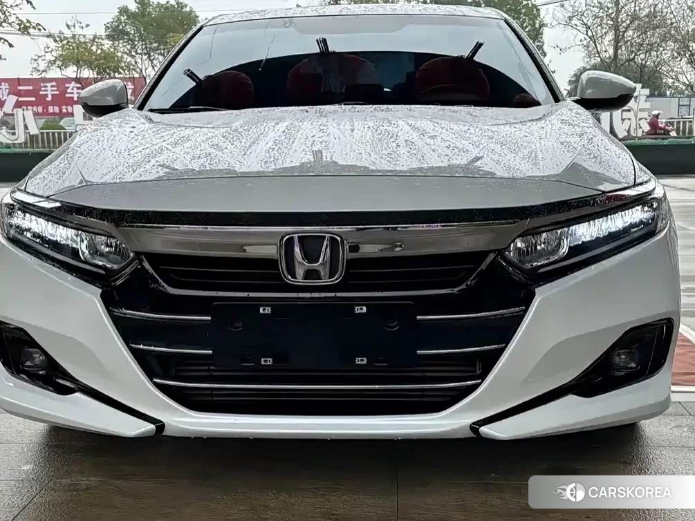 Honda Accord 2022 Белый из Китая, фото 3