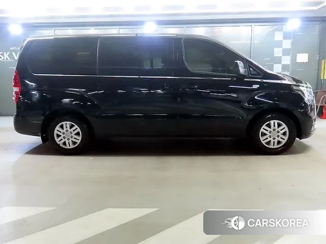 Hyundai The New Grand Starex id 3789680 из Кореи 13