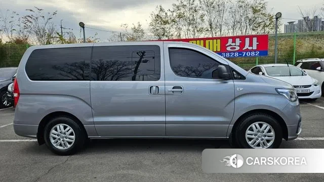 Hyundai The New Grand Starex id 3444571 из Кореи 13