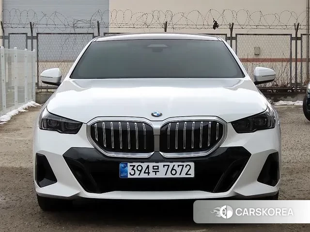 BMW 5 Series (G60) id 3653686 из Кореи 13