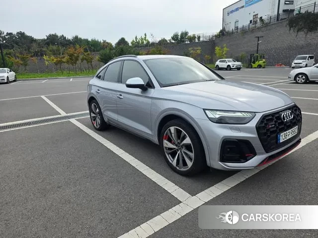 Audi SQ5 (FY) 2021 Светло-серебряный цвет из Кореи, фото 6