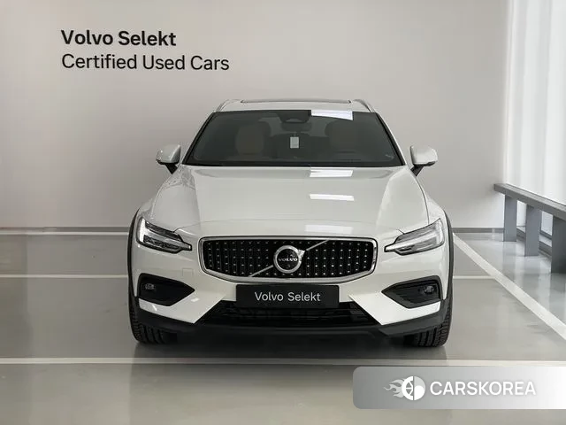 Volvo V60 Cross-Country 2nd Generation id 3217369 из Кореи 13